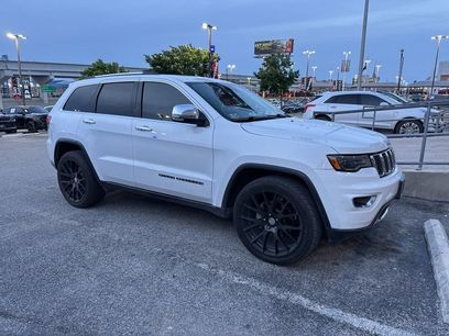 Used 2017 Jeep Grand Cherokee Limited w/ Luxury Group II