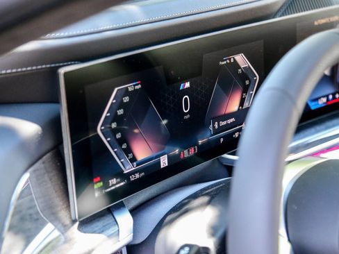 New 2025 BMW 760i xDrive w/ Executive Package image 17