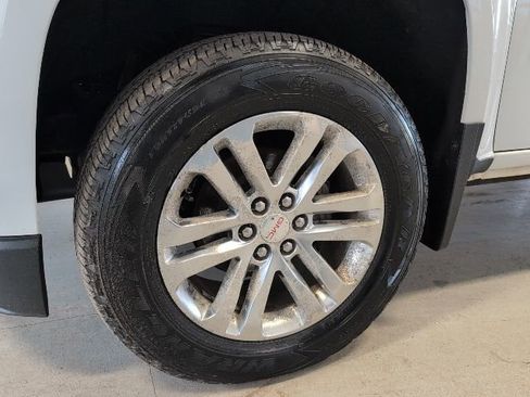 Certified 2016 GMC Canyon SLT w/ Driver Alert Package AWD/4WD image 10