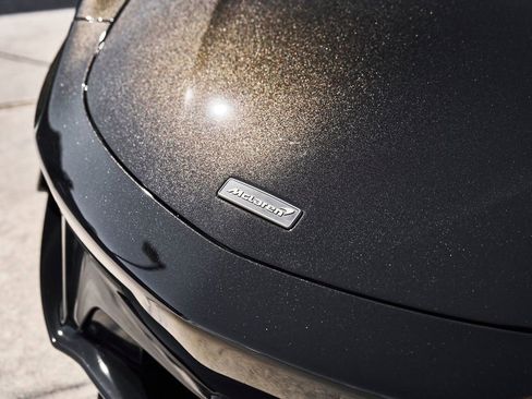 Used 2026 McLaren Artura RWD image 7