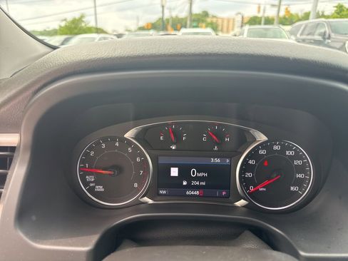 Used 2023 GMC Acadia SLE w/ Driver Convenience Package FWD image 13