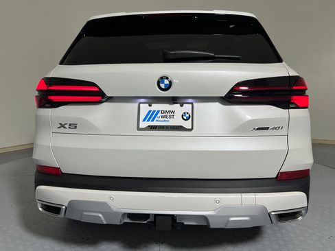 New 2026 BMW X5 xDrive40i w/ Executive Package image 9