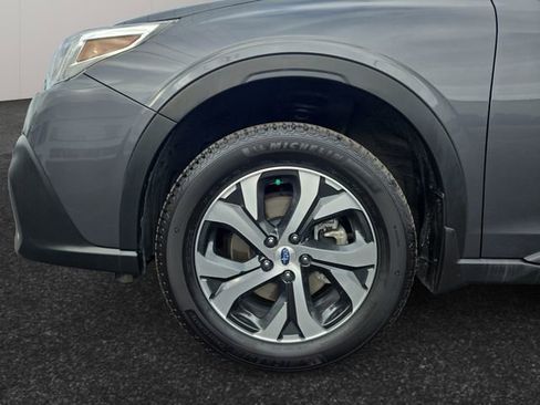 Used 2022 Subaru Outback Touring w/ Popular Package #2 image 4