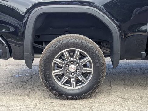 Used 2024 GMC Sierra 1500 AT4 AWD/4WD image 12