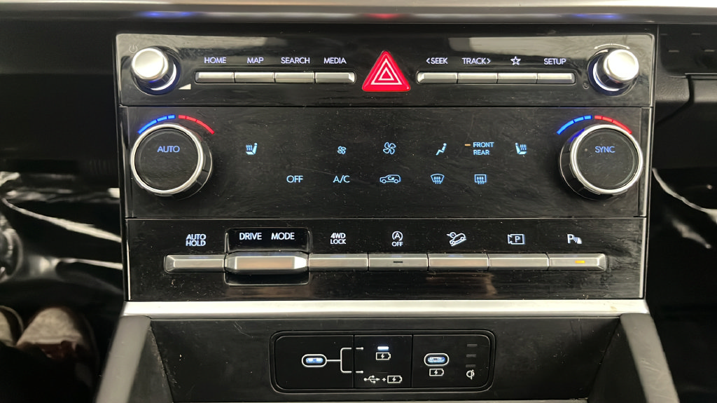 Used 2025 Hyundai Santa Fe SEL AWD/4WD image 34