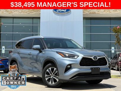 Used 2024 Toyota Highlander XLE