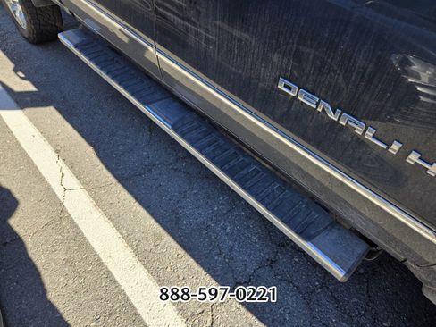 Used 2019 GMC Sierra 2500 Denali w/ Duramax Plus Package image 4