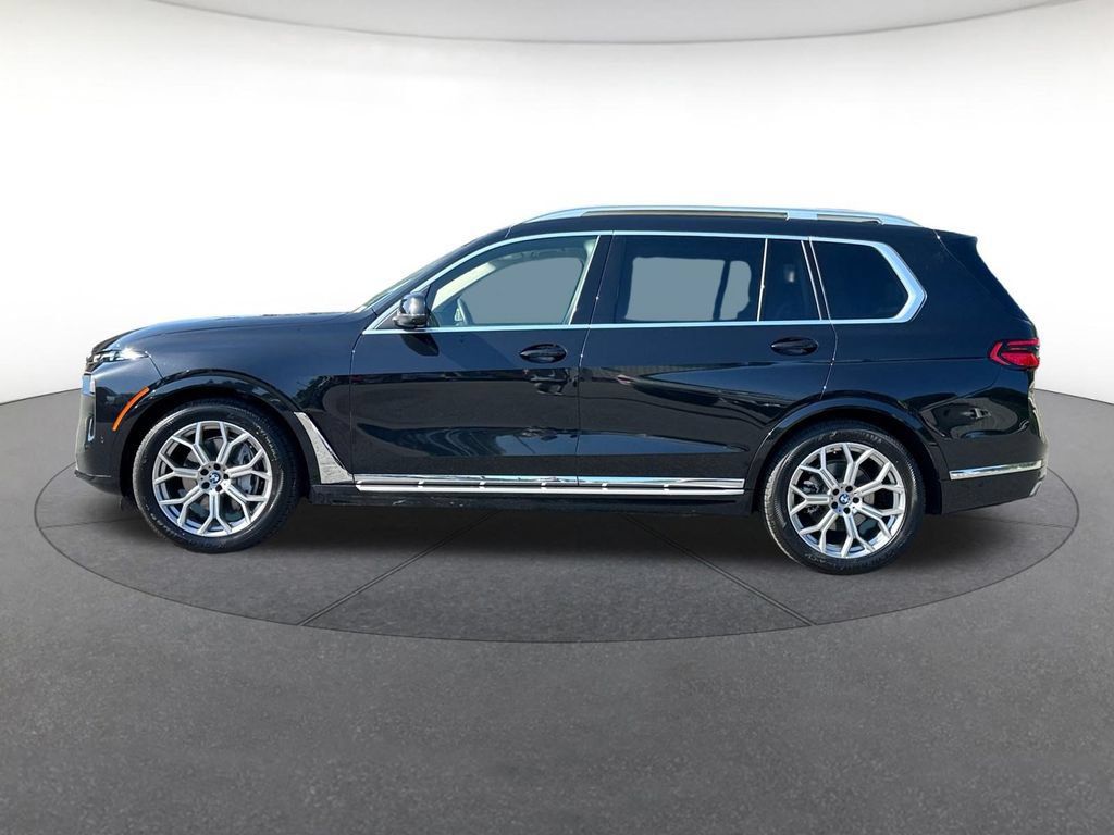 Used 2026 BMW X7 xDrive40i AWD/4WD image 2