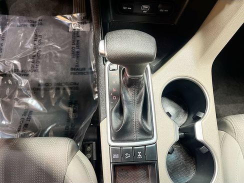 Used 2022 Kia Sportage LX AWD/4WD image 16
