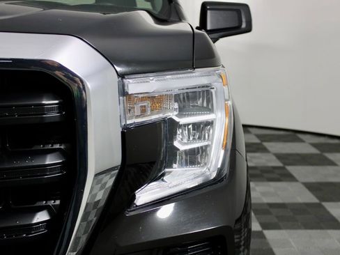 Used 2021 GMC Sierra 1500 4x4 Crew Cab w/ Sierra Value Package image 3