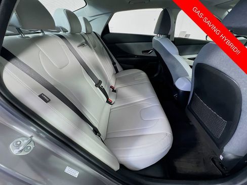 Used 2024 Hyundai Elantra Limited FWD image 28