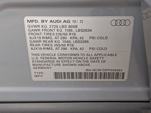Used 2023 Audi Q4 e-tron Premium Plus w/ Premium Plus image 34