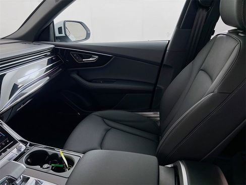 New 2026 Audi Q8 Premium Plus image 22