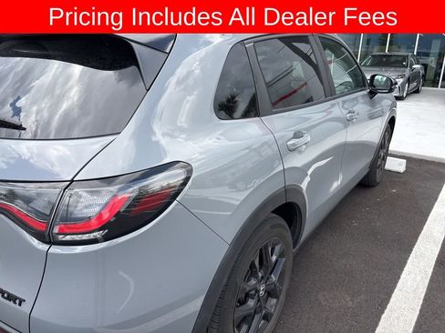 Used 2024 Honda HR-V Sport image 4