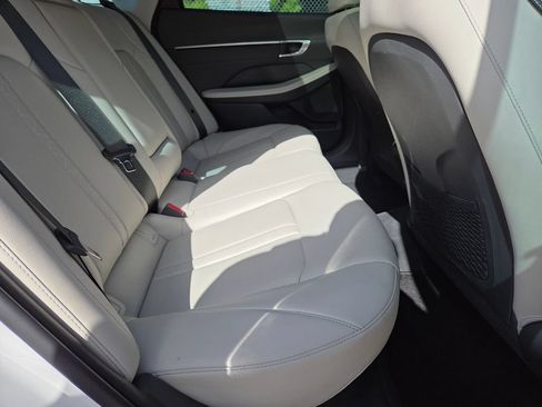 Used 2023 Hyundai Sonata Limited FWD image 17