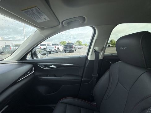 Used 2023 Buick Envision Essence w/ Sport Touring Package AWD/4WD image 13