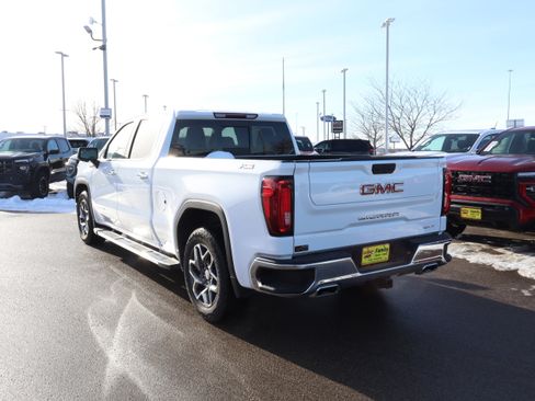 Certified 2023 GMC Sierra 1500 SLT w/ SLT Premium Package image 4