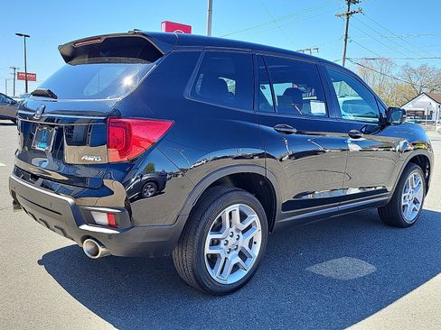 Used 2024 Honda Passport EX-L image 4