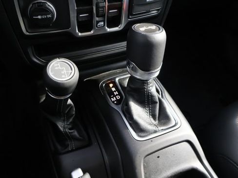 New 2026 Jeep Wrangler Unlimited Sahara AWD/4WD image 15