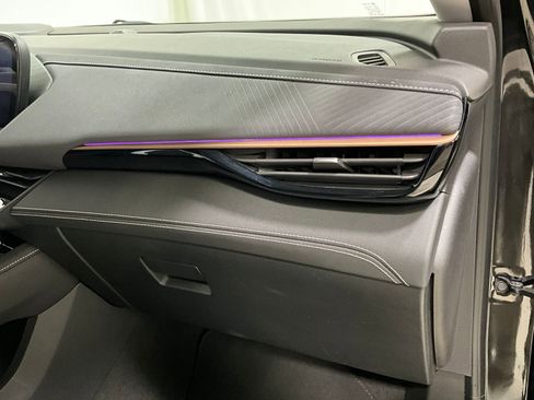 Used 2025 Buick Envision Sport Touring image 16