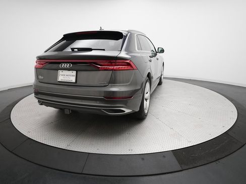 Used 2023 Audi Q8 Prestige image 32