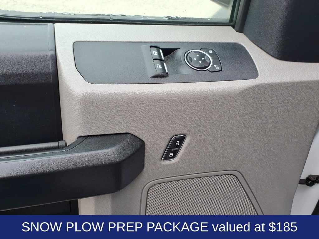 Used 2019 Ford F550 4x4 Regular Cab Super Duty w/ XL Value Package image 13