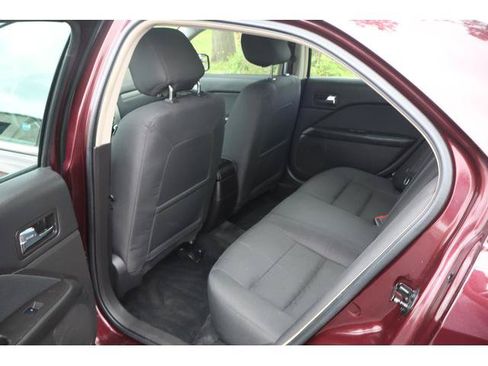 Used 2012 Ford Fusion SE FWD image 6