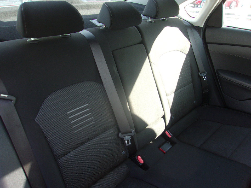 Used 2019 Kia Forte S w/ S Premium Package FWD image 16