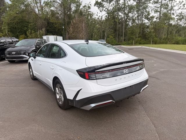 Used 2026 Hyundai Sonata SE FWD image 13