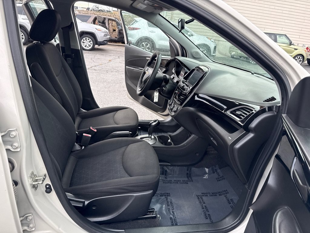 Used 2020 Chevrolet Spark LT FWD image 13
