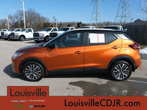Used 2023 Nissan Kicks SV FWD image 10