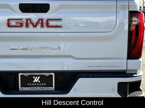 New 2026 GMC Sierra 2500 Denali w/ Denali Reserve Package image 7
