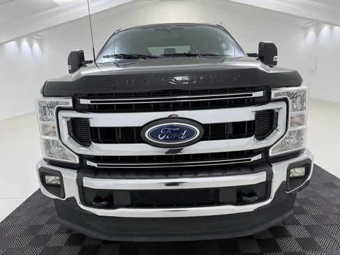 Used 2022 Ford F250 XLT w/ XLT Value Package AWD/4WD image 2