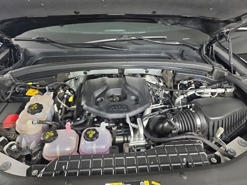 Used 2022 Jeep Grand Cherokee Summit AWD/4WD image 9
