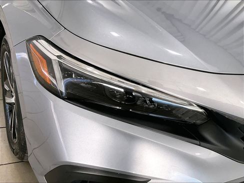 Used 2022 Honda Civic LX image 30