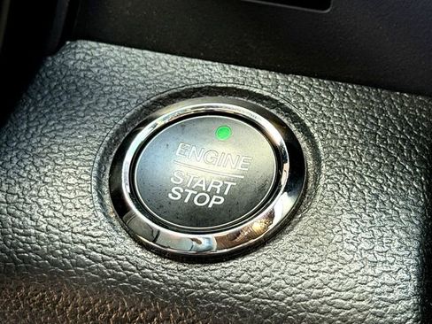 Certified 2022 Ford F250 Lariat w/ Tremor Off-Road Package image 17