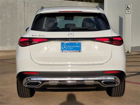 New 2026 Mercedes-Benz GLC 300 image 5