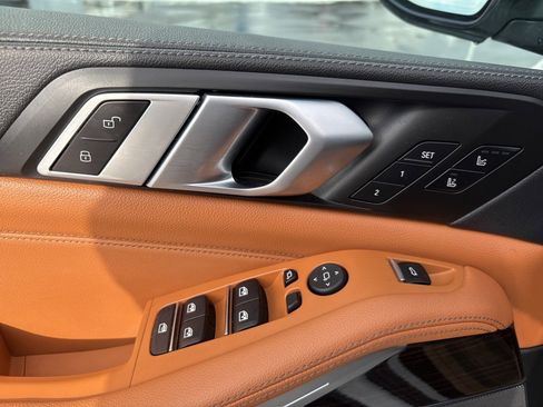 Used 2021 BMW X5 xDrive45e w/ Executive Package image 16