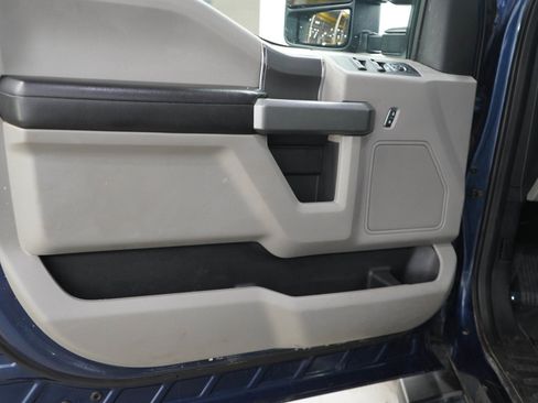 Used 2018 Ford F150 XLT w/ Equipment Group 301A Mid AWD/4WD image 17