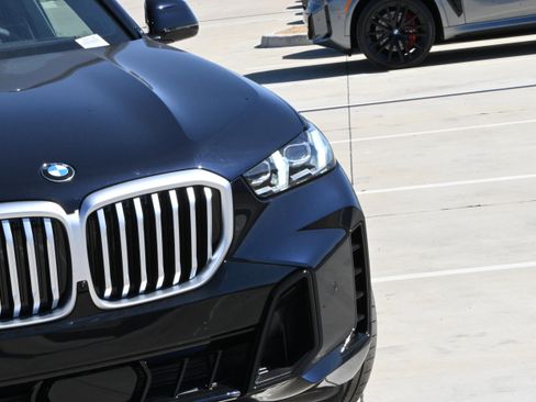 New 2026 BMW X5 xDrive40i image 3