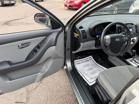 Used 2010 Hyundai Elantra GLS image 11