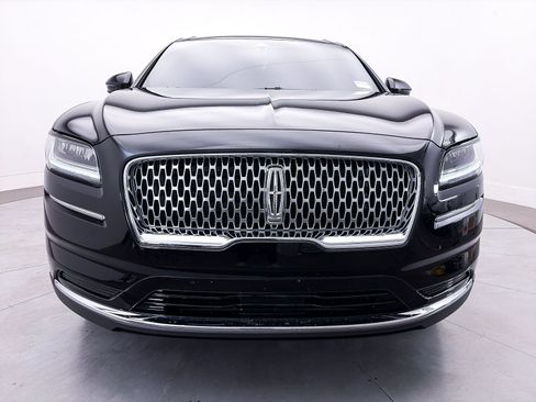 Used 2023 Lincoln Nautilus FWD w/ Premium Package image 11