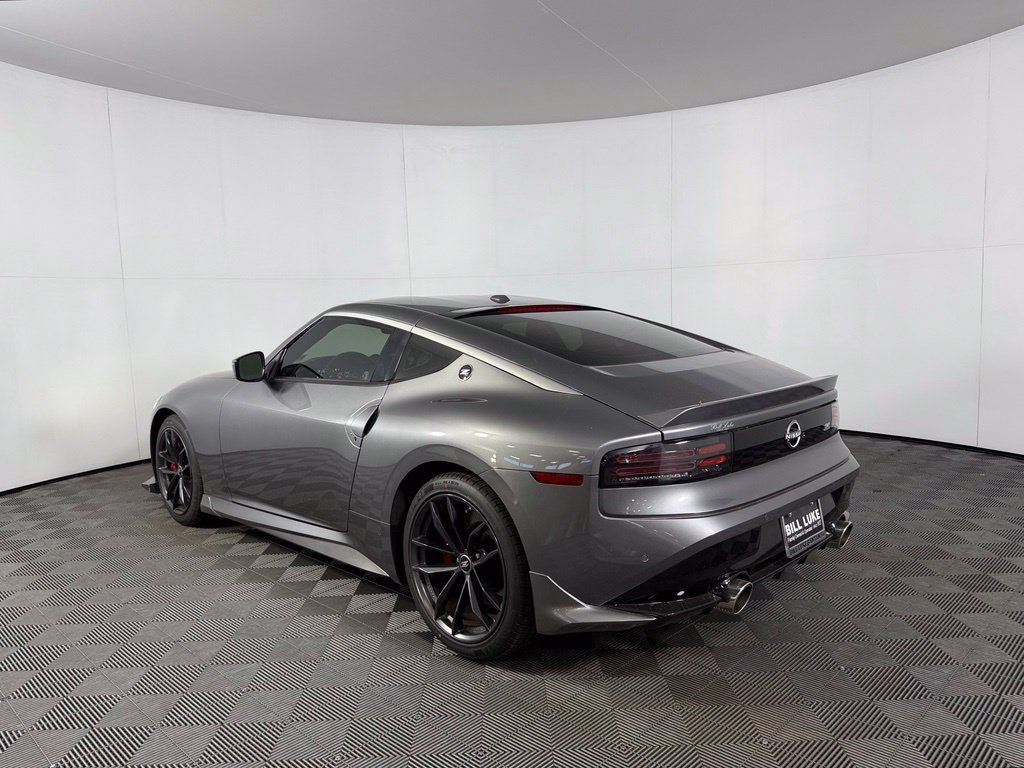 Used 2024 Nissan Z Performance w/ Floor Mat Package RWD image 9