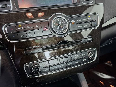 Used 2014 Kia Cadenza Premium w/ Luxury Package image 17