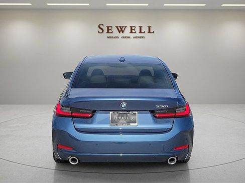 Used 2026 BMW 330i Sedan w/ Premium Package RWD image 4
