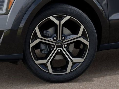 New 2025 Kia Niro EX Touring FWD image 9