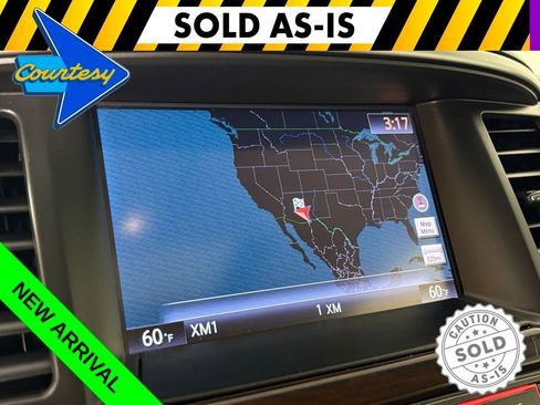 Used 2016 Nissan Pathfinder Platinum w/ Cargo Package FWD image 26