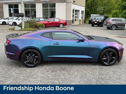 Used 2021 Chevrolet Camaro LT RWD image 4