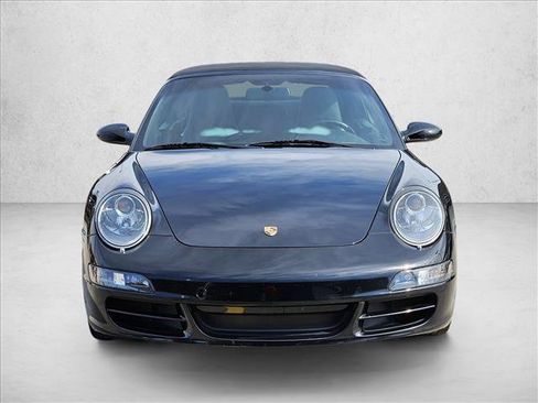 Used 2006 Porsche 911 Carrera RWD image 2
