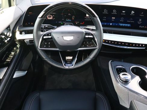 Certified 2025 Cadillac Optiq Sport 1 AWD/4WD image 14